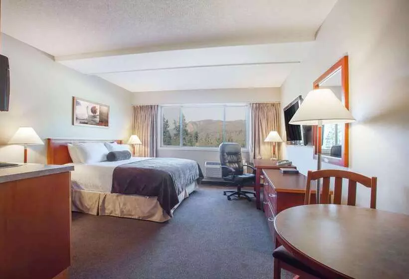 Мотель Super 8 By Wyndham Castlegar Bc