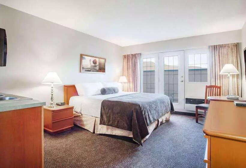 Мотель Super 8 By Wyndham Castlegar Bc