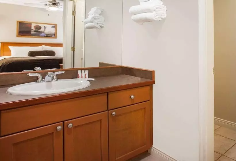 Мотель Super 8 By Wyndham Castlegar Bc