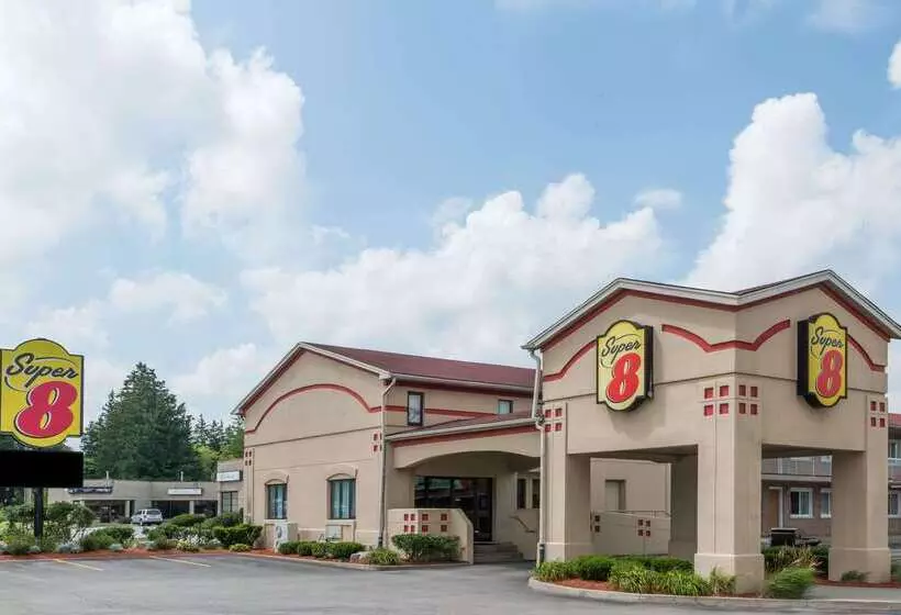 モーテル Super 8 By Wyndham Guelph