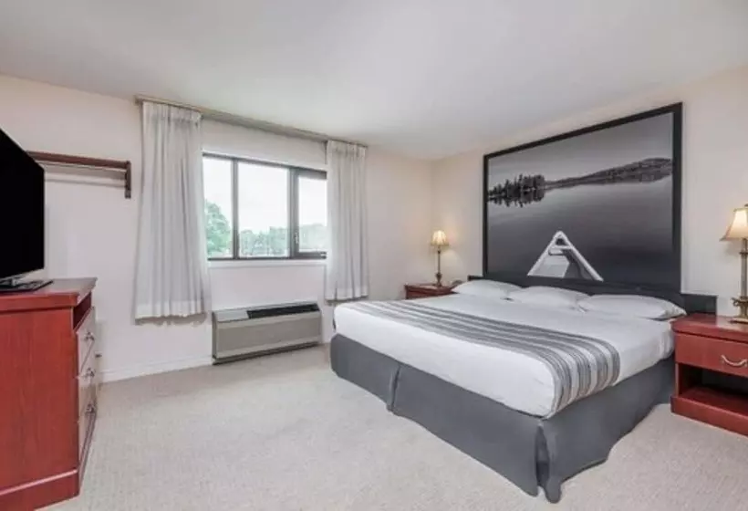 モーテル Super 8 By Wyndham Guelph