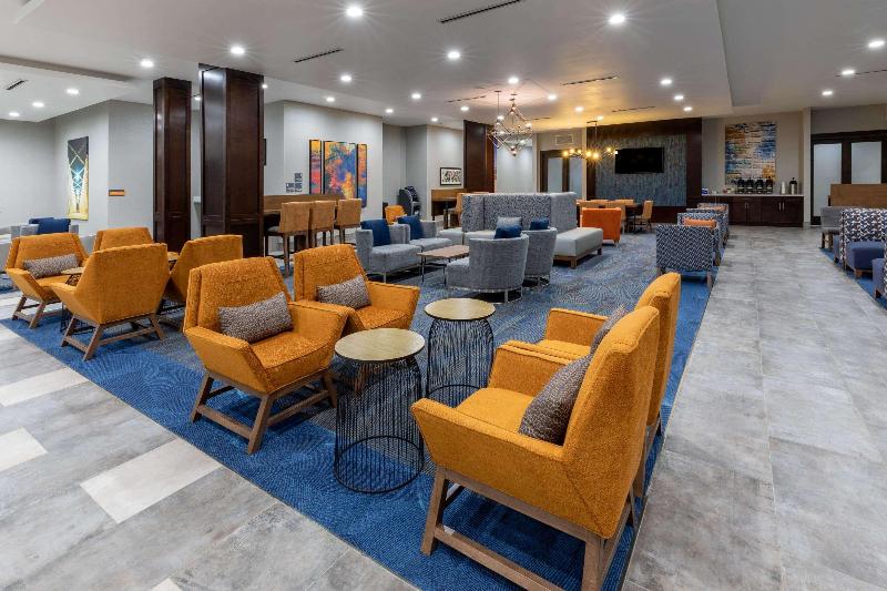 فندق La Quinta Inn & Suites By Wyndham Dallas Frisco Stadium
