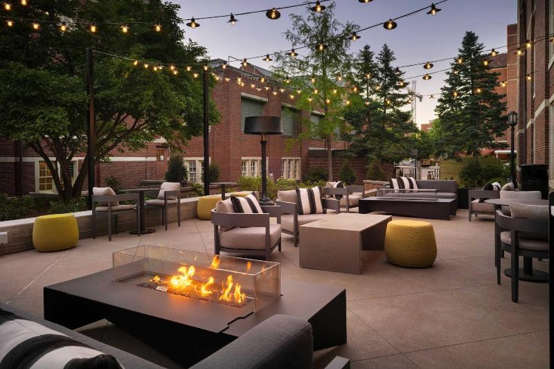 The Union Club Hotel At Purdue University, Autograph Collection