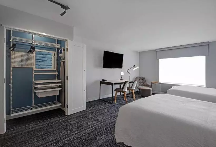 Hotelli Towneplace Suites By Marriott Fall River Westport