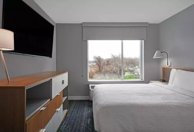 Hotelli Towneplace Suites By Marriott Fall River Westport