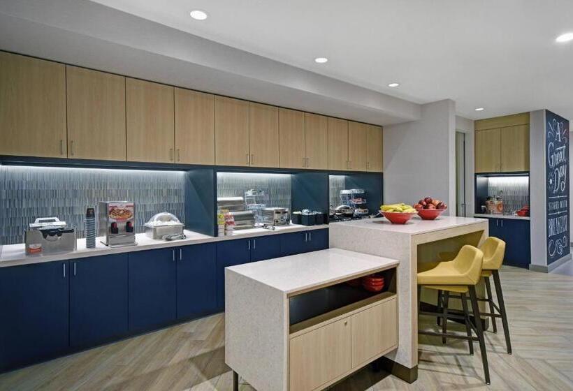 فندق Towneplace Suites By Marriott Fall River Westport