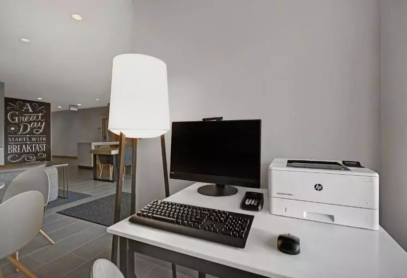 Hotelli Towneplace Suites By Marriott Fall River Westport