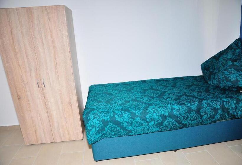 ユースホステル Weisenau Plaza