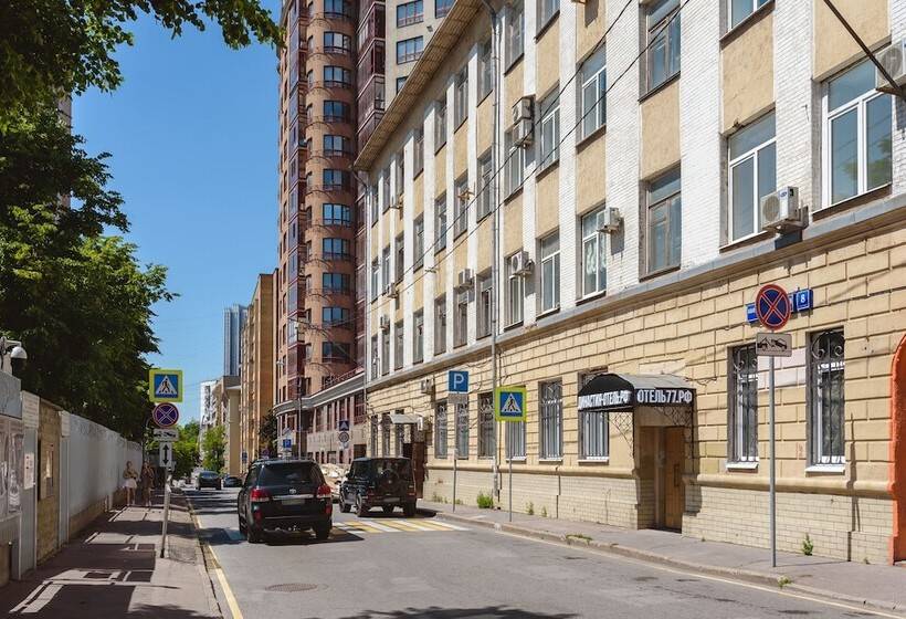 Hotel Dynasty On Belorusskaya