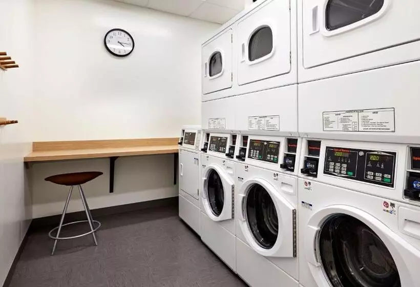 ホテル Element Kansas City Overland Park