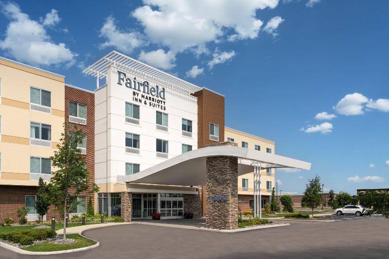 בית מלון כפרי Fairfield Inn & Suites By Marriott Cleveland Tiedeman Road