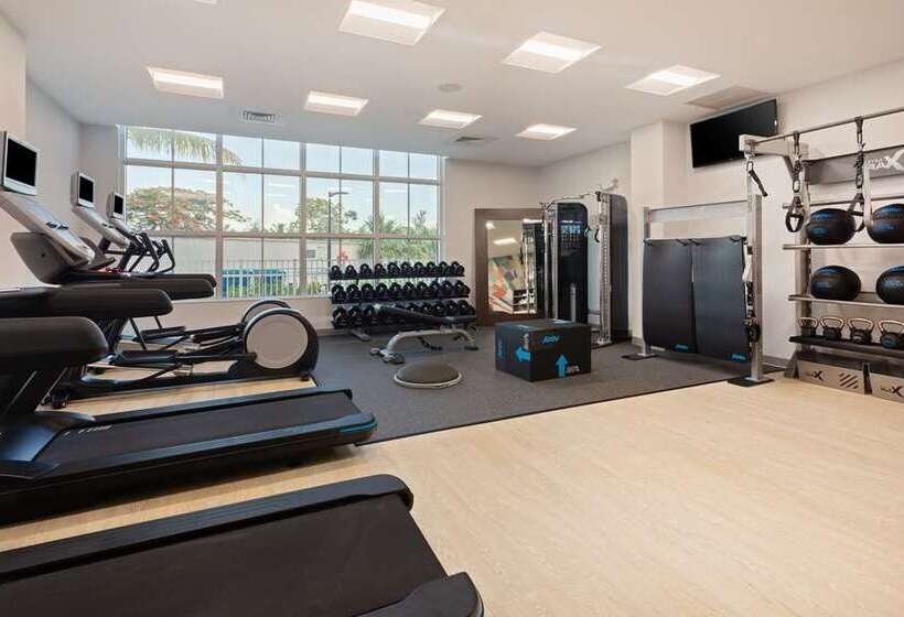 호텔 Hilton Garden Inn Homestead