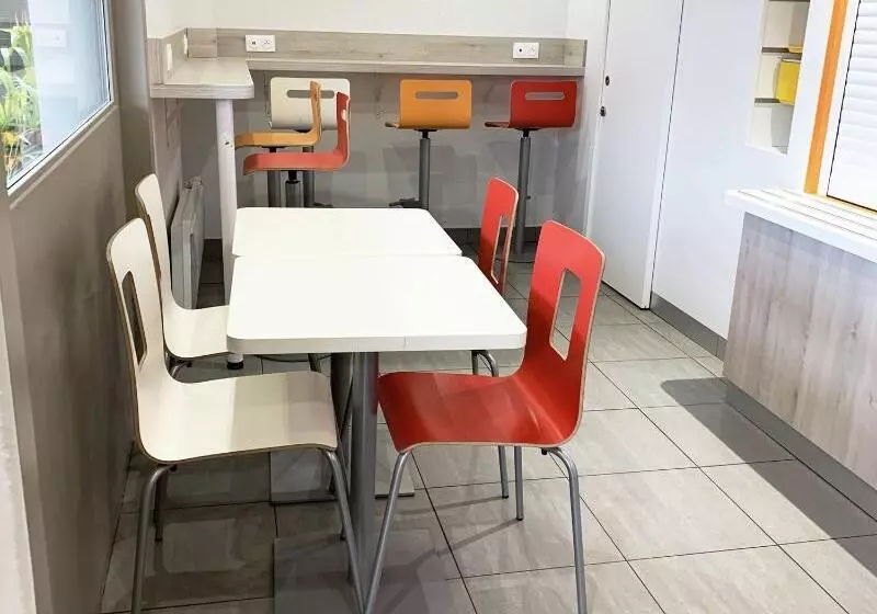 Hotelli Premiere Classe Paris Nord  Sarcelles