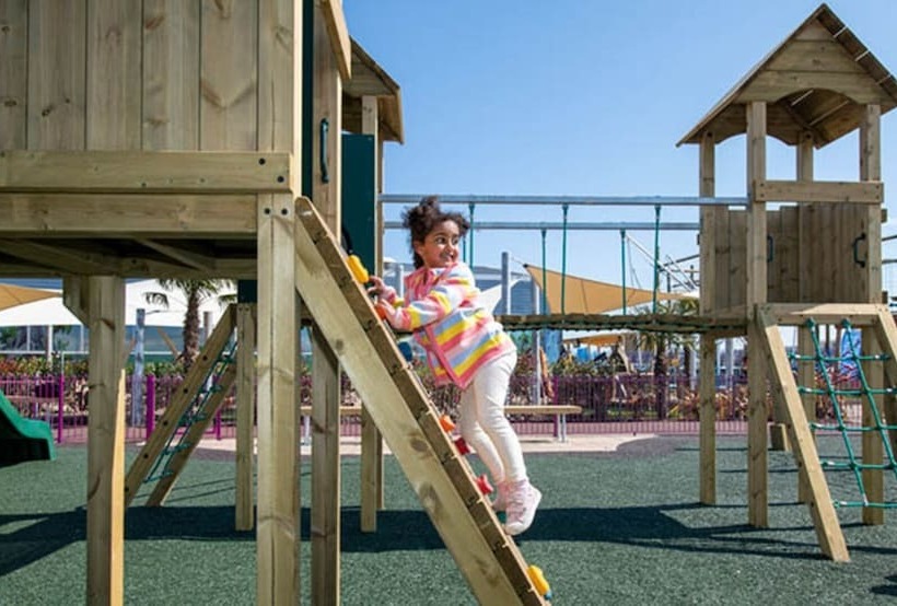 Jonstone Pines Lodge At Cayton Bay Holiday Park