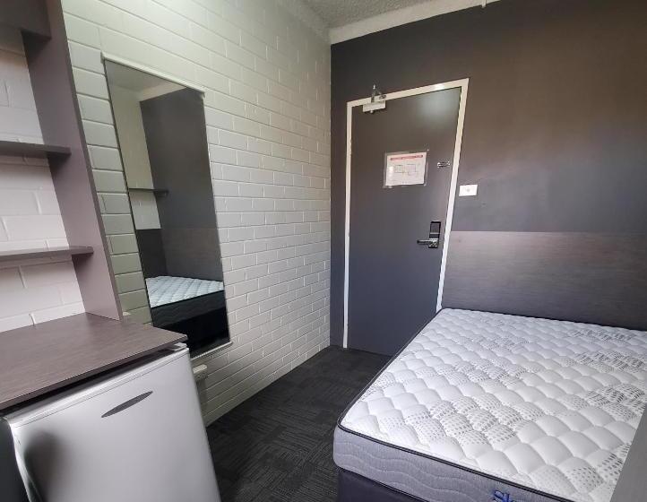 مُتل Seranin Bathurst