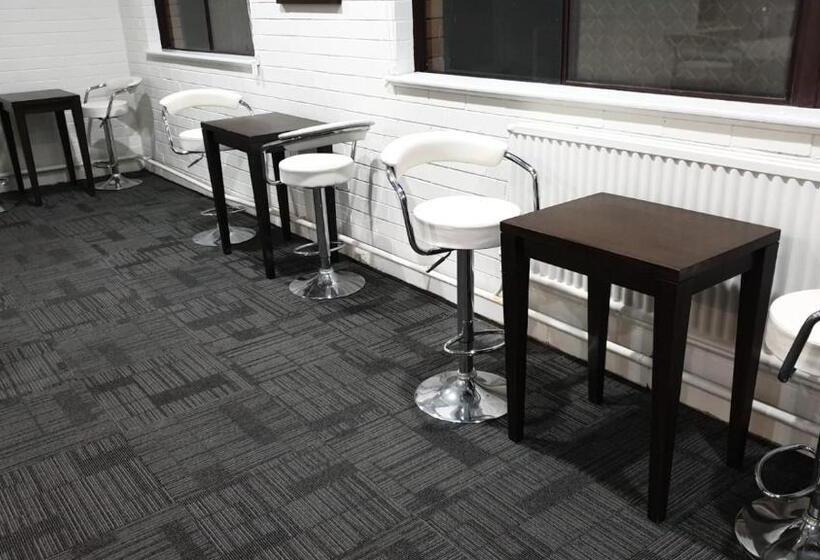 مُتل Seranin Bathurst