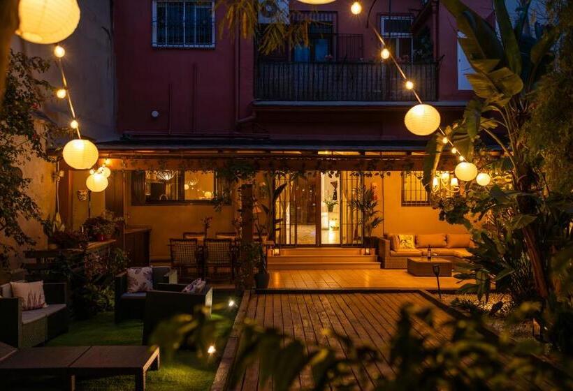 Пансион Portrait Boutique Guesthouse