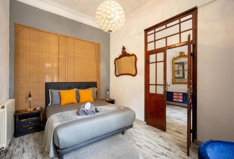 Пансион Portrait Boutique Guesthouse