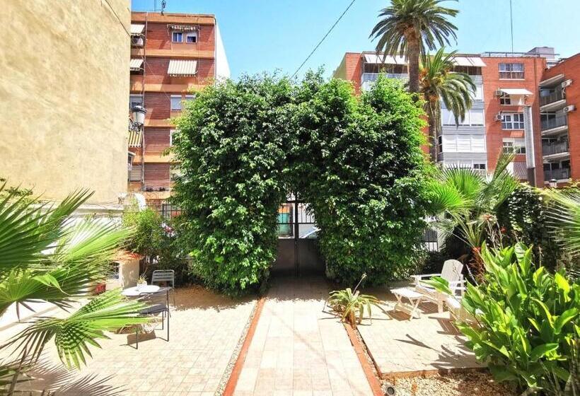 Пансион Portrait Boutique Guesthouse