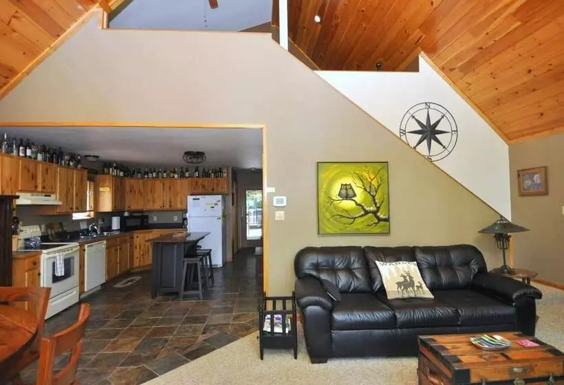 Sqyrls Nest   3br Retreat With A Hot Tub