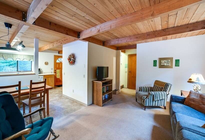 67mf  Hot Tub   Pets Ok   Bbq   Sleeps 5