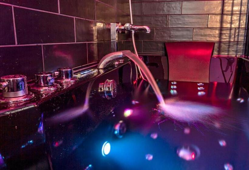 Appart Hotel Glam88 Suites Avec Spa Et Sauna Privatif