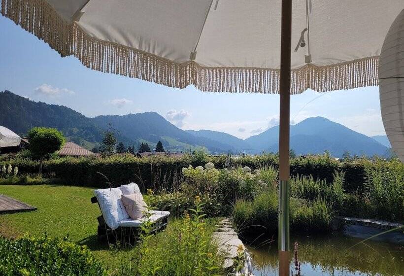 Aamiaismajoitus (B&B) Haus Rübezahl