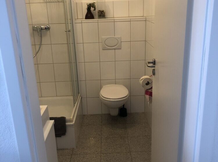 Aamiaismajoitus (B&B) Haus Rübezahl