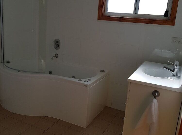 Dolphins Point Tourist Park