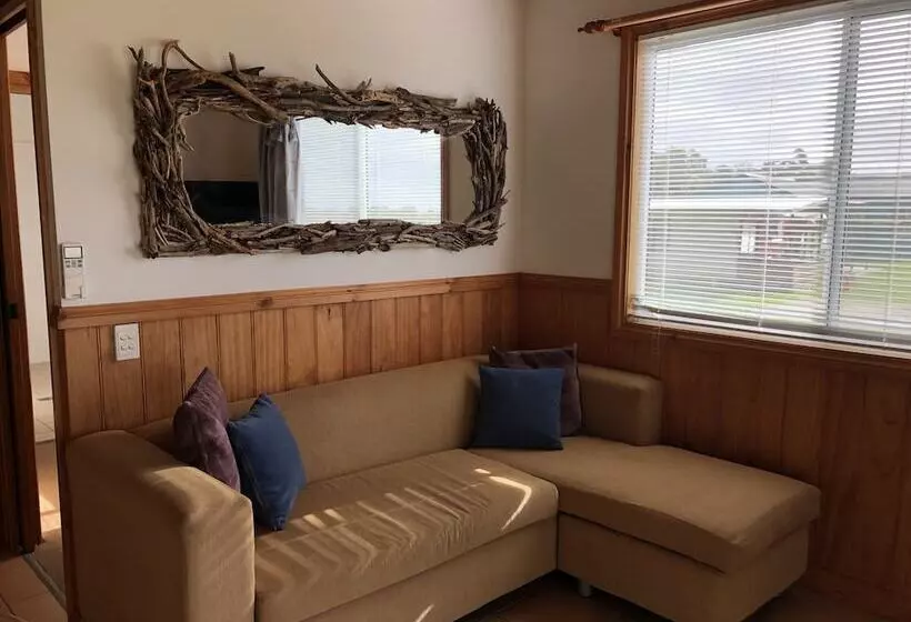 Dolphins Point Tourist Park