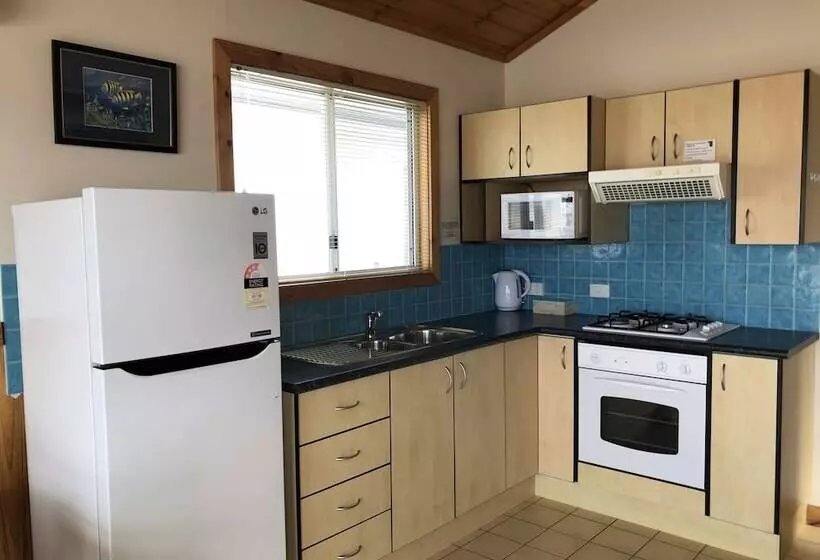 Dolphins Point Tourist Park