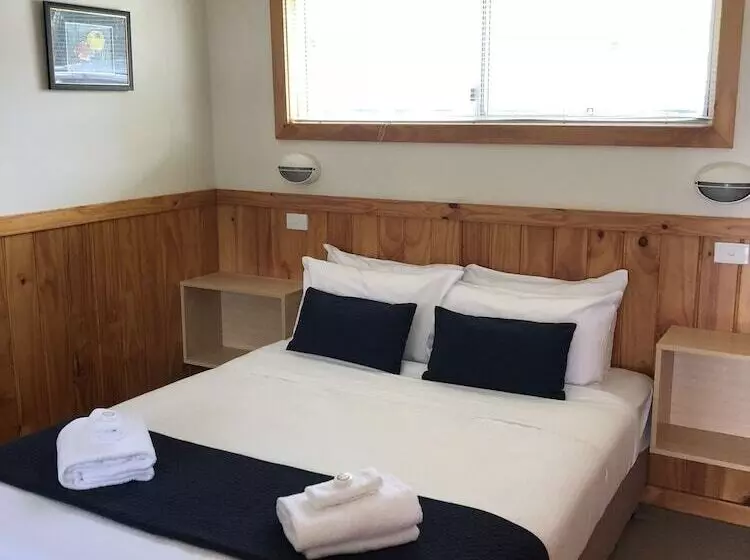 Dolphins Point Tourist Park