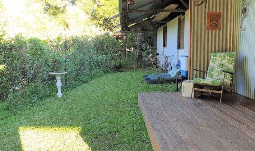 Fig Tree Retro Studio