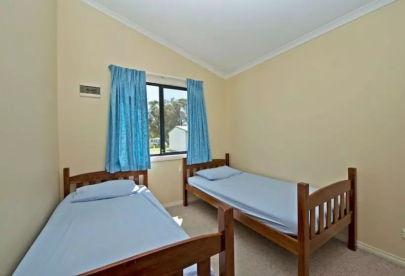 ホテル Acclaim Rose Gardens Beachside Holiday Park