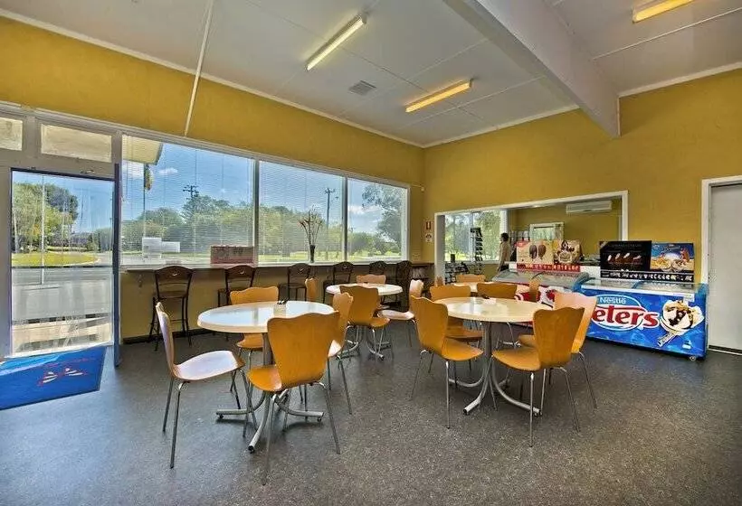 ホテル Acclaim Rose Gardens Beachside Holiday Park