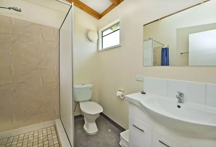 ホテル Acclaim Rose Gardens Beachside Holiday Park