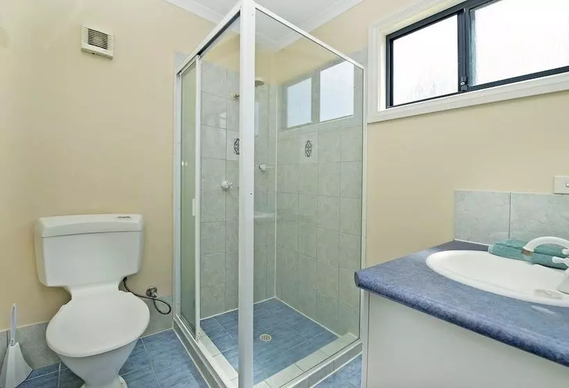 ホテル Acclaim Rose Gardens Beachside Holiday Park