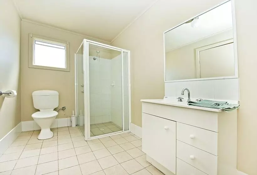 ホテル Acclaim Rose Gardens Beachside Holiday Park