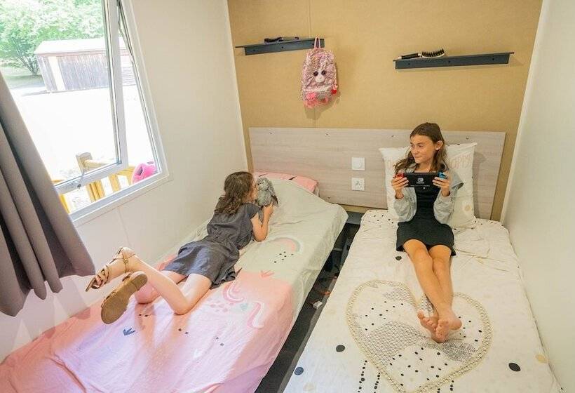 ホテル Camping Collonges La Rouge