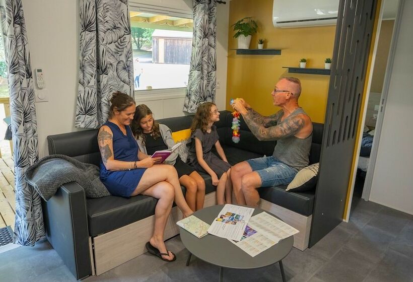 ホテル Camping Collonges La Rouge