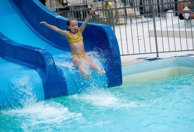 ホテル Camping Collonges La Rouge