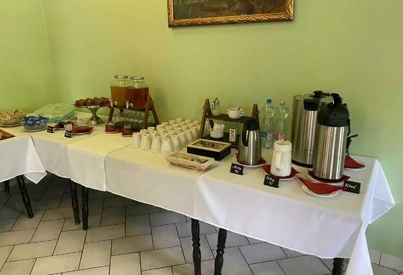 Aamiaismajoitus (B&B) Mathias Ház