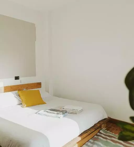 Ca11   Apartments