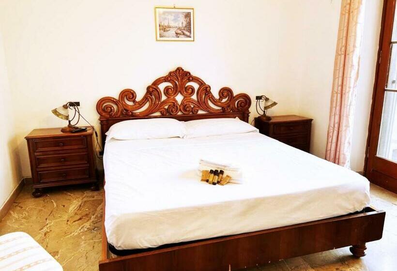 پانسیون Casa Radiosa Varese Rooms