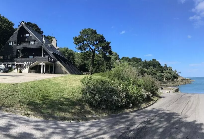 Auberge De Jeunesse Hi Cancale