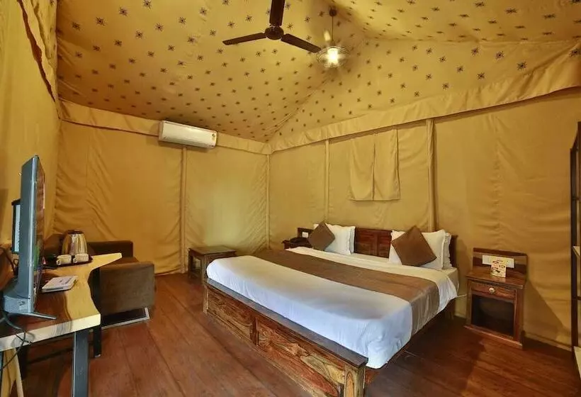 ホテル Marigold Mount Abu With Swimming Pool