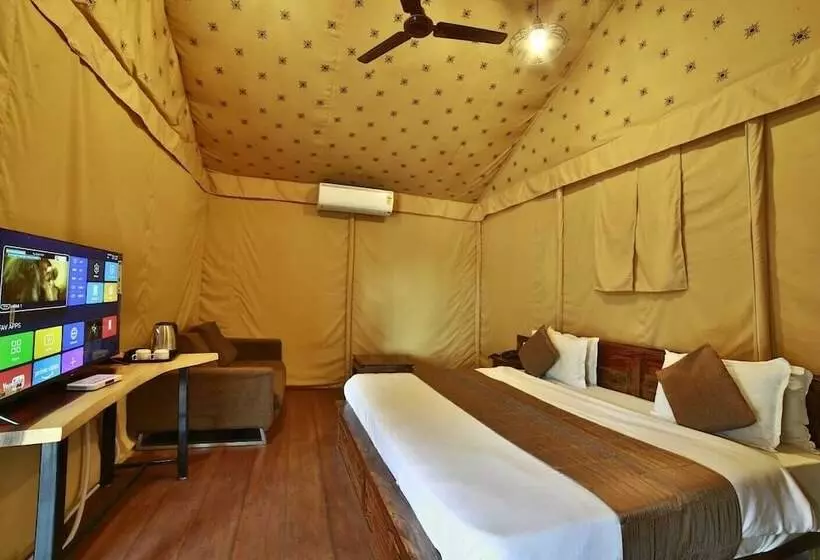 ホテル Marigold Mount Abu With Swimming Pool