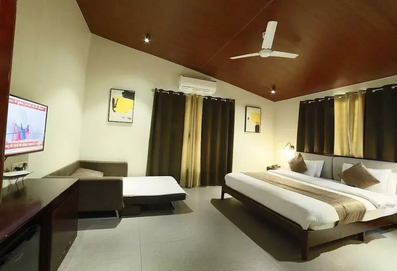 ホテル Marigold Mount Abu With Swimming Pool