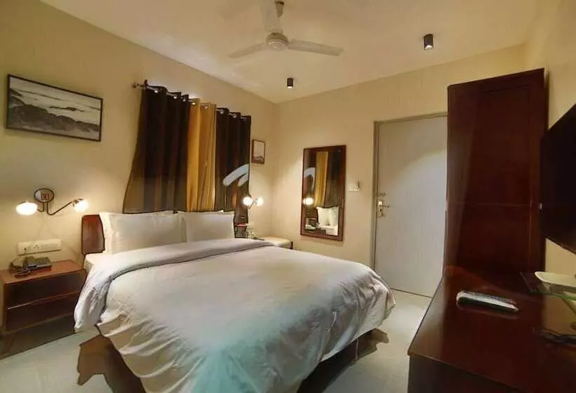 ホテル Marigold Mount Abu With Swimming Pool