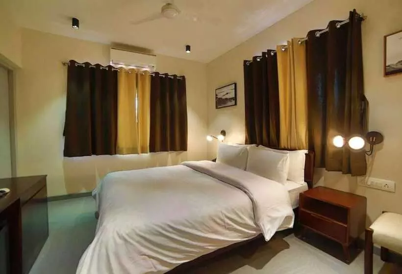 ホテル Marigold Mount Abu With Swimming Pool